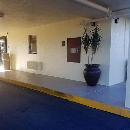 Red Roof Inn San Antonio Northeast - Rittiman Rd Экстерьер фото