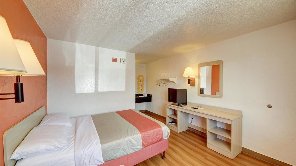 Red Roof Inn San Antonio Northeast - Rittiman Rd Экстерьер фото