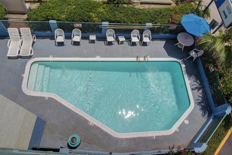 Red Roof Inn San Antonio Northeast - Rittiman Rd Экстерьер фото