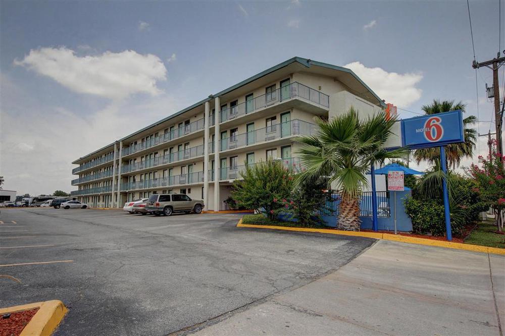 Red Roof Inn San Antonio Northeast - Rittiman Rd Экстерьер фото